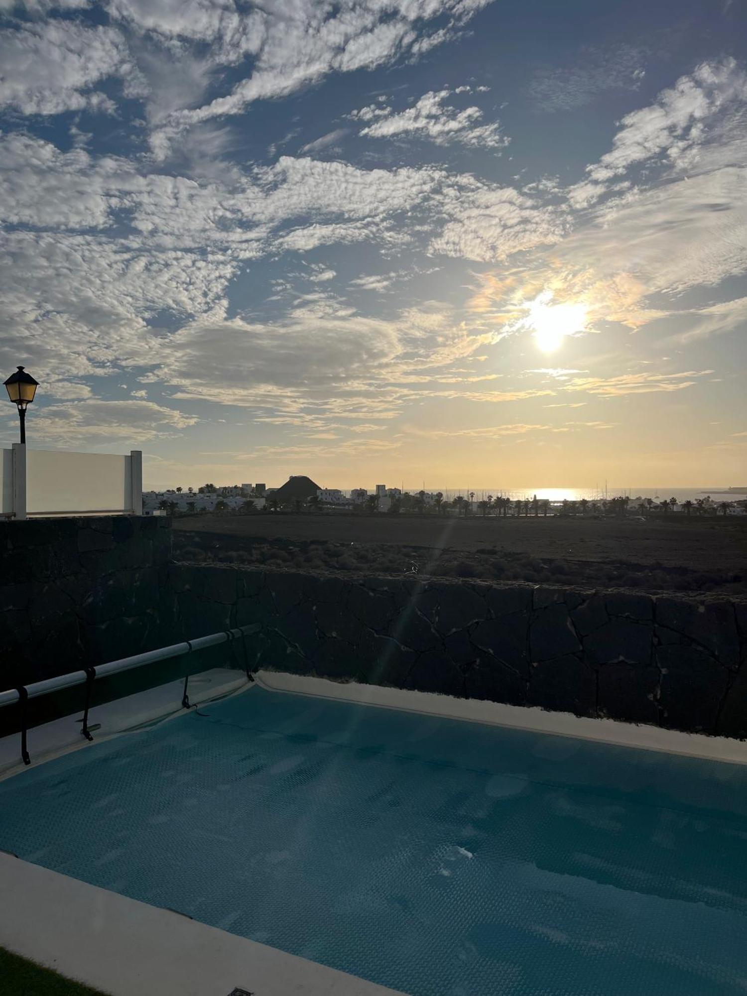Villa Dompi Con Vistas Al Mar Y A Fuerteventura プラヤ・ブランカ エクステリア 写真